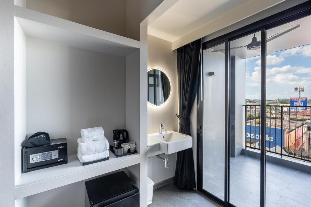 Newly Opened - Blu Monkey Hub And Hotel Krabi Town ภายนอก รูปภาพ