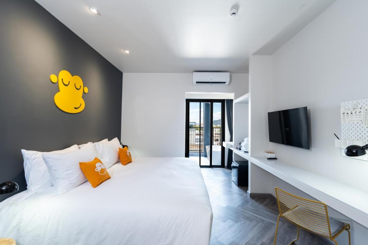 Newly Opened - Blu Monkey Hub And Hotel Krabi Town ภายนอก รูปภาพ