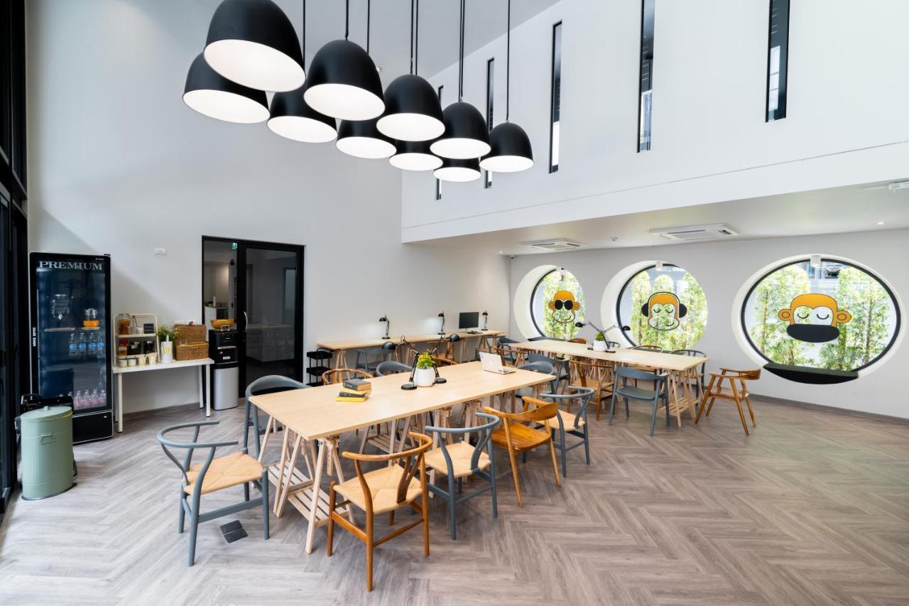 Newly Opened - Blu Monkey Hub And Hotel Krabi Town ภายนอก รูปภาพ
